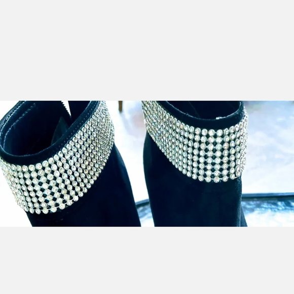 L. Miller Faux Suede Rhinestone Peep Toe Stiletto Ankle Bootie Boots - Picture 4 of 5